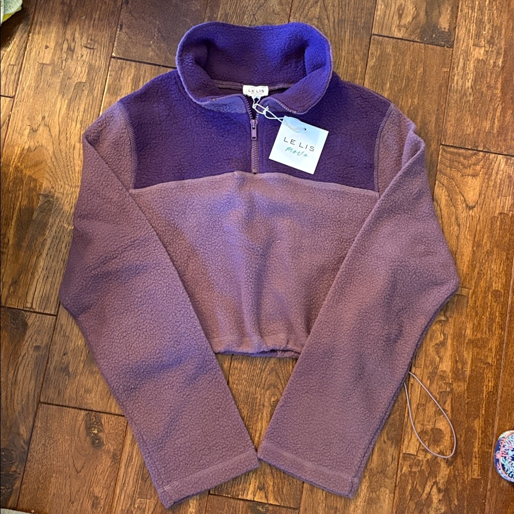 Le Lis Fleece Crop Top NWT Size M